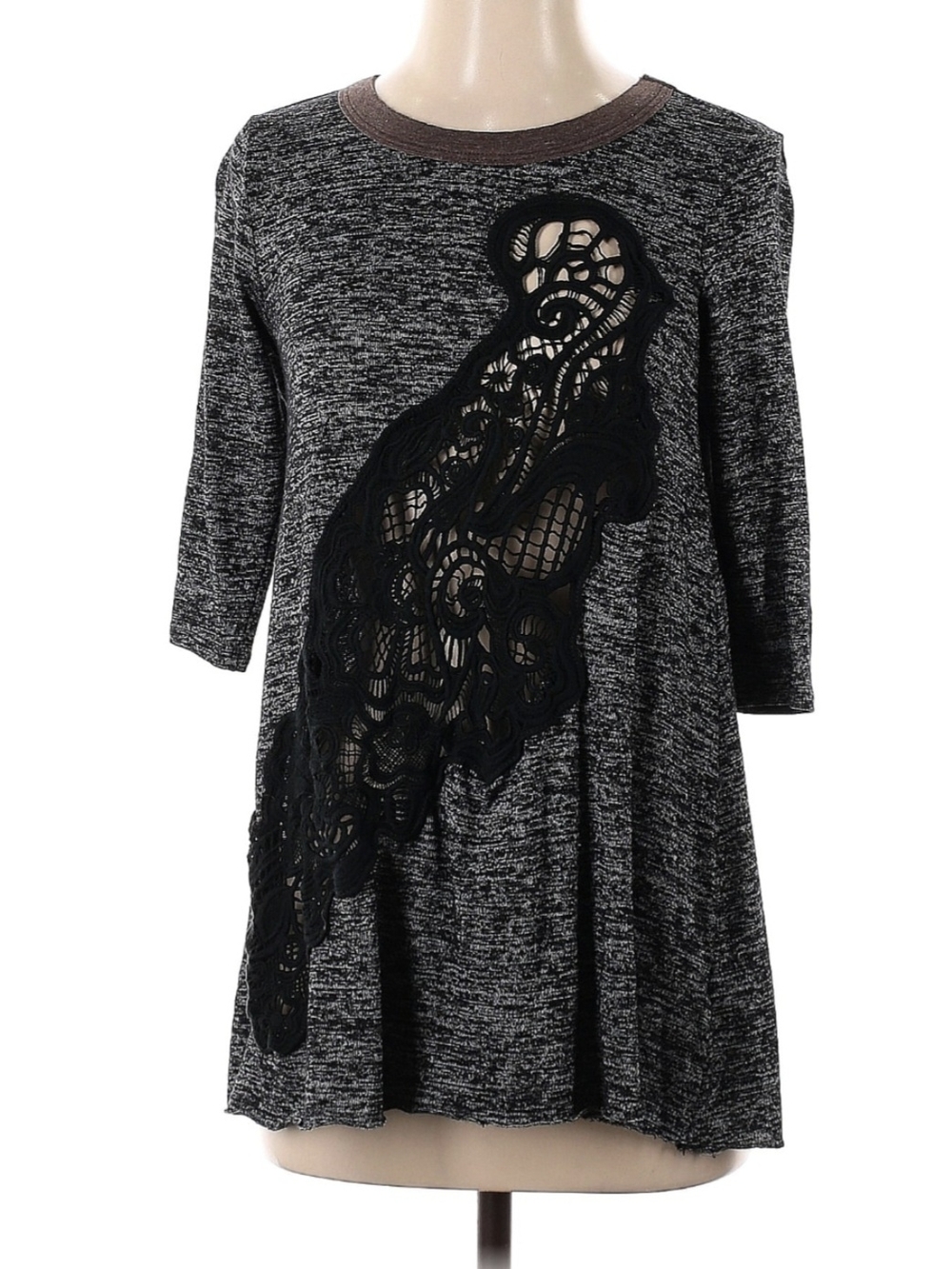 Black & Gray 3/4 Sleeve Lace-Appliqué Tunic Top
